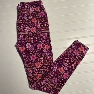 LulaRoe Leggings OS One Size Purple Pink Flowers Size 2 - 10 Womens / kids